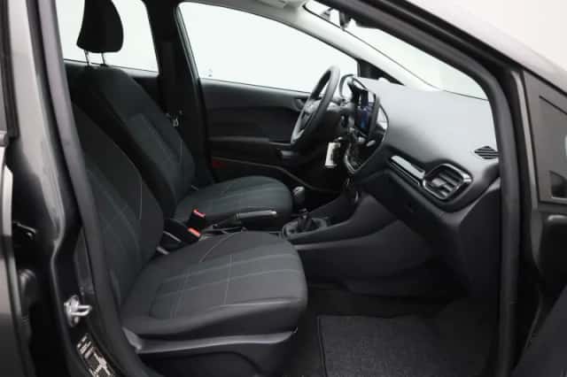 Ford Fiesta (2021) thumbnail 26