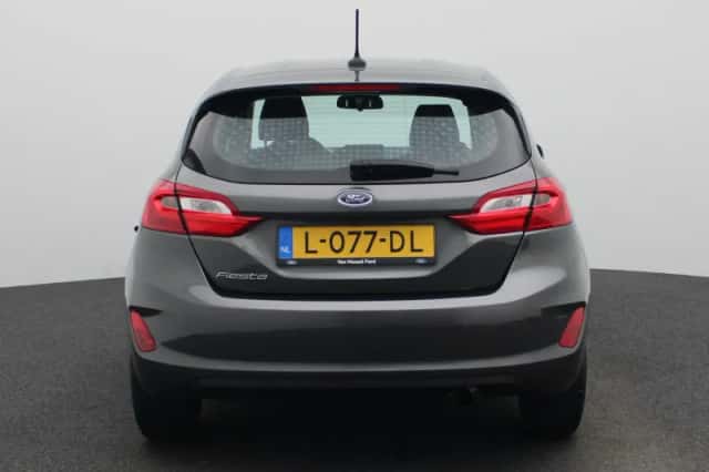 Ford Fiesta (2021) thumbnail 5