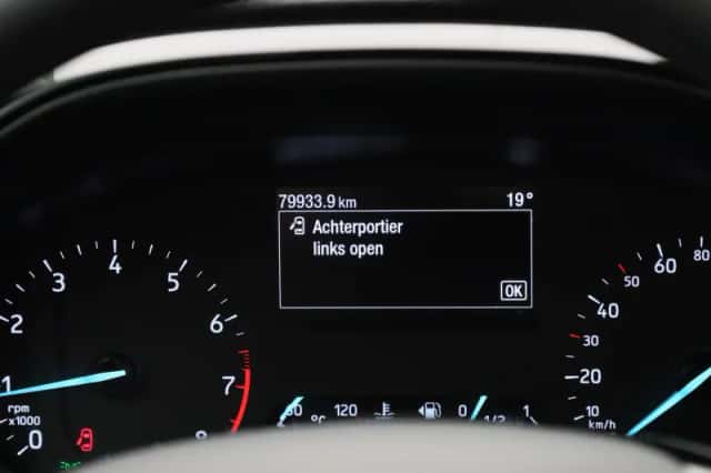 Ford Fiesta (2021) thumbnail 8