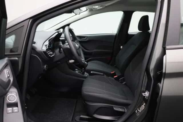 Ford Fiesta (2021) thumbnail 9