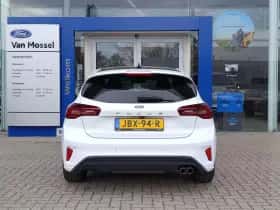 Ford Focus thumbnail 4