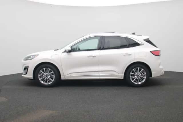 Ford Kuga (2021) thumbnail 4
