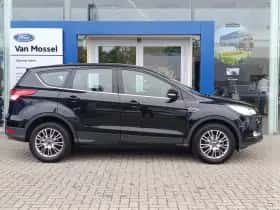 Ford Kuga thumbnail 4