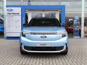 Ford Explorer thumbnail 3
