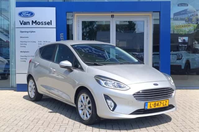 Ford Fiesta (2019) thumbnail 5