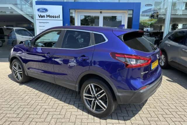 Nissan Qashqai (2017) thumbnail 4