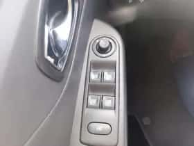 Renault Captur thumbnail 15