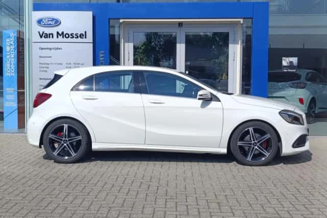 Mercedes-Benz A-Klasse (2017) thumbnail 3