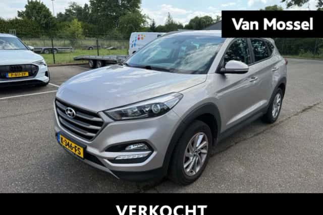 Hyundai Tucson (2015) thumbnail 1