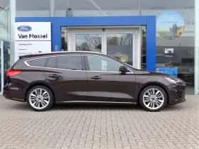 Ford Focus thumbnail 4