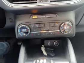 Ford Focus thumbnail 33