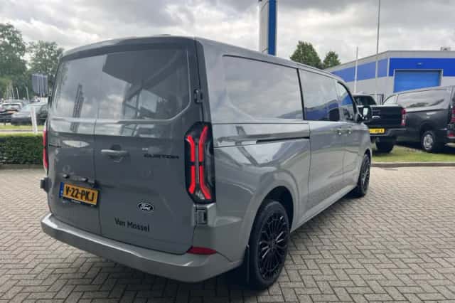 Ford Transit Custom (2026) thumbnail 5