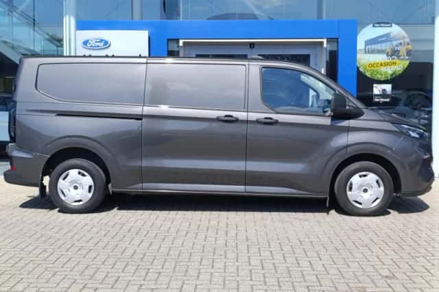 Ford Transit Custom (2024) thumbnail 2