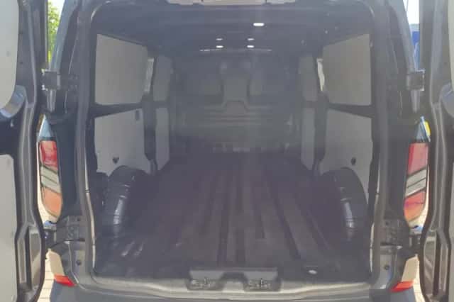 Ford Transit Custom (2024) thumbnail 6