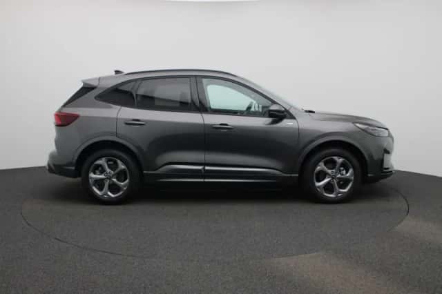 Ford Kuga (2025) thumbnail 6
