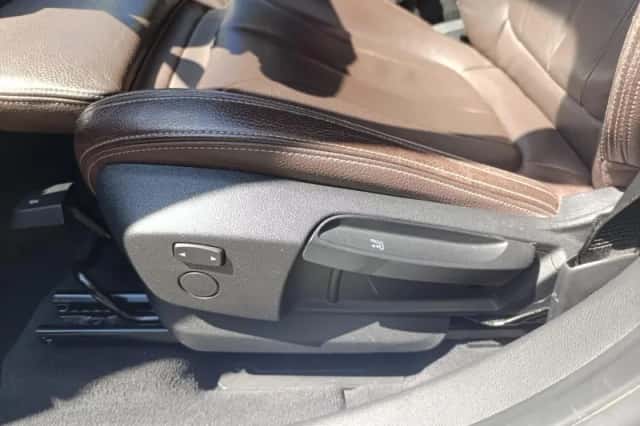 BMW X1 (2017) thumbnail 17