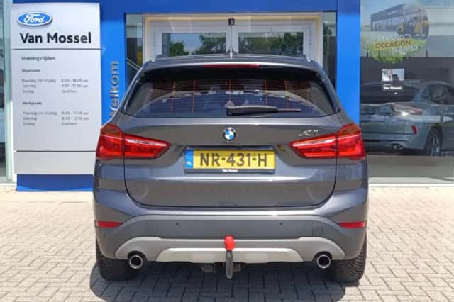BMW X1 (2017) thumbnail 4