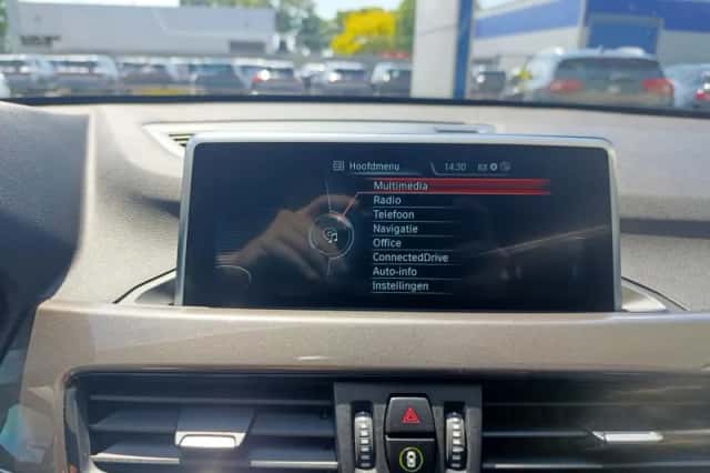 BMW X1 (2017) thumbnail 31