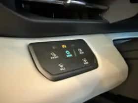 Ford Explorer thumbnail 16