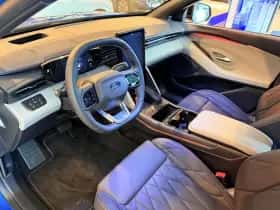 Ford Explorer thumbnail 8