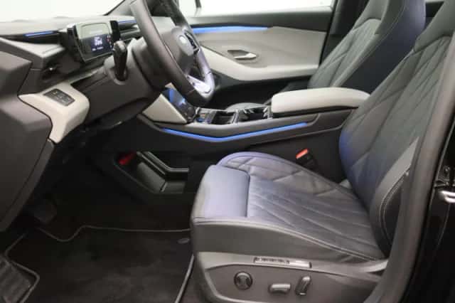 Ford Explorer (2025) thumbnail 11