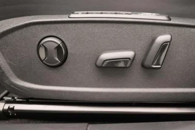 Ford Explorer (2025) thumbnail 13