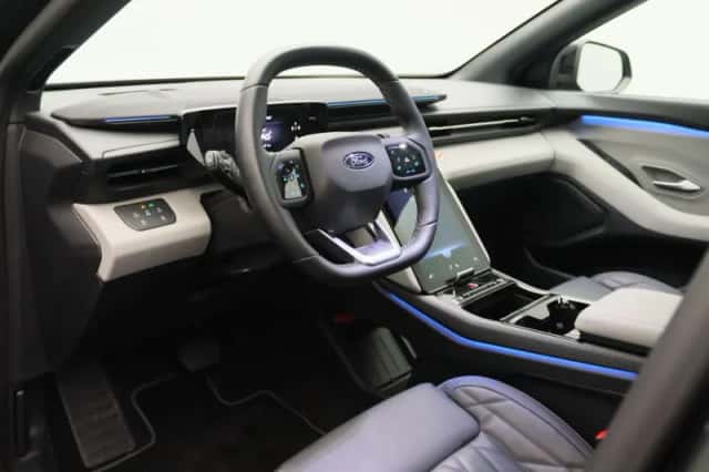 Ford Explorer (2025) thumbnail 24