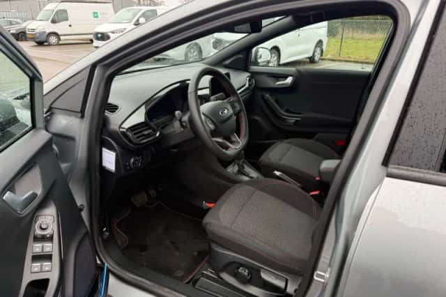 Ford Puma (2023) thumbnail 2