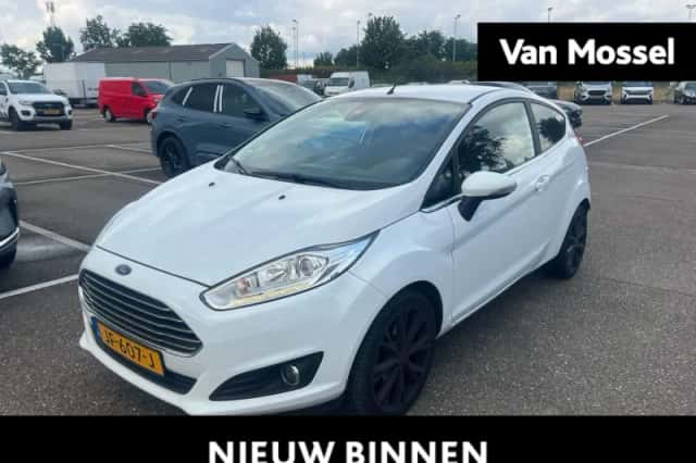 Ford Fiesta (2016) thumbnail 1