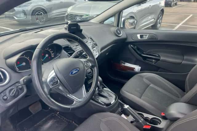 Ford Fiesta (2016) thumbnail 6