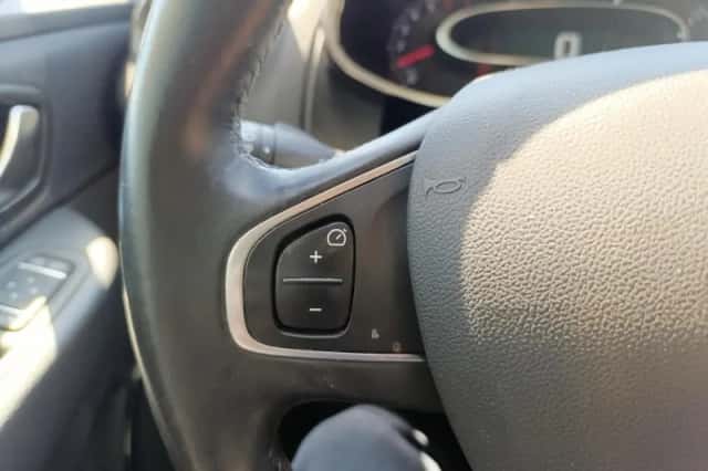 Renault Clio (2019) thumbnail 19