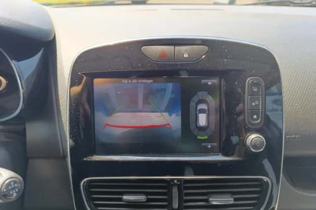 Renault Clio (2019) thumbnail 24
