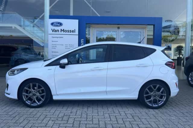 Ford Fiesta (2022) thumbnail 2