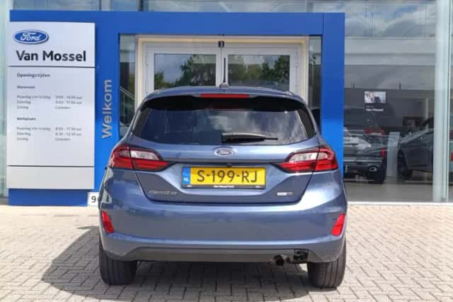 Ford Fiesta (2023) thumbnail 3