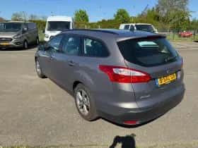 Ford Focus thumbnail 3