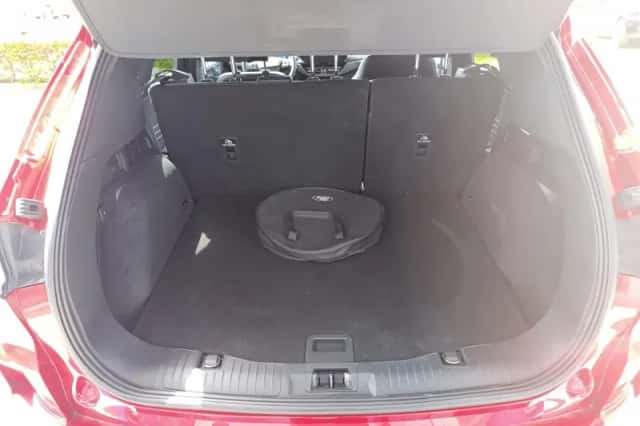 Ford Kuga (2023) thumbnail 6