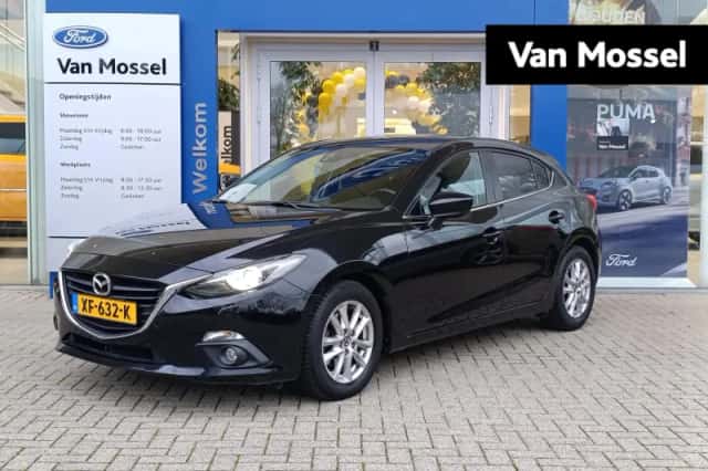 Mazda 3 (2017) thumbnail 1