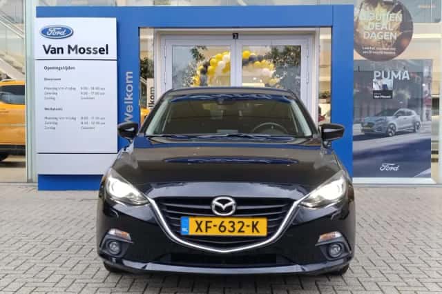 Mazda 3 (2017) thumbnail 6