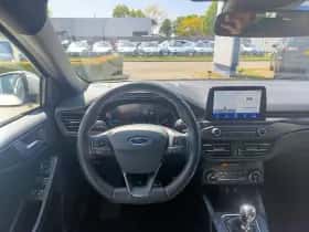 Ford Focus thumbnail 12