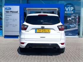 Ford Kuga thumbnail 4