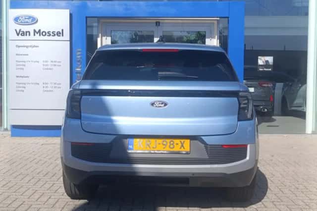 Ford Explorer (2026) thumbnail 4