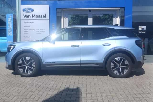 Ford Explorer (2026) thumbnail 6