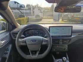 Ford Focus thumbnail 16