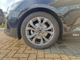 Ford Focus thumbnail 9
