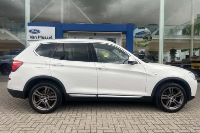 BMW X3 (2016) thumbnail 6