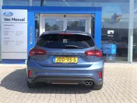 Ford Focus thumbnail 4
