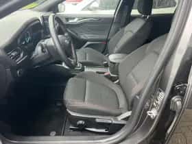 Ford Focus thumbnail 11