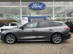 Ford Focus thumbnail 3
