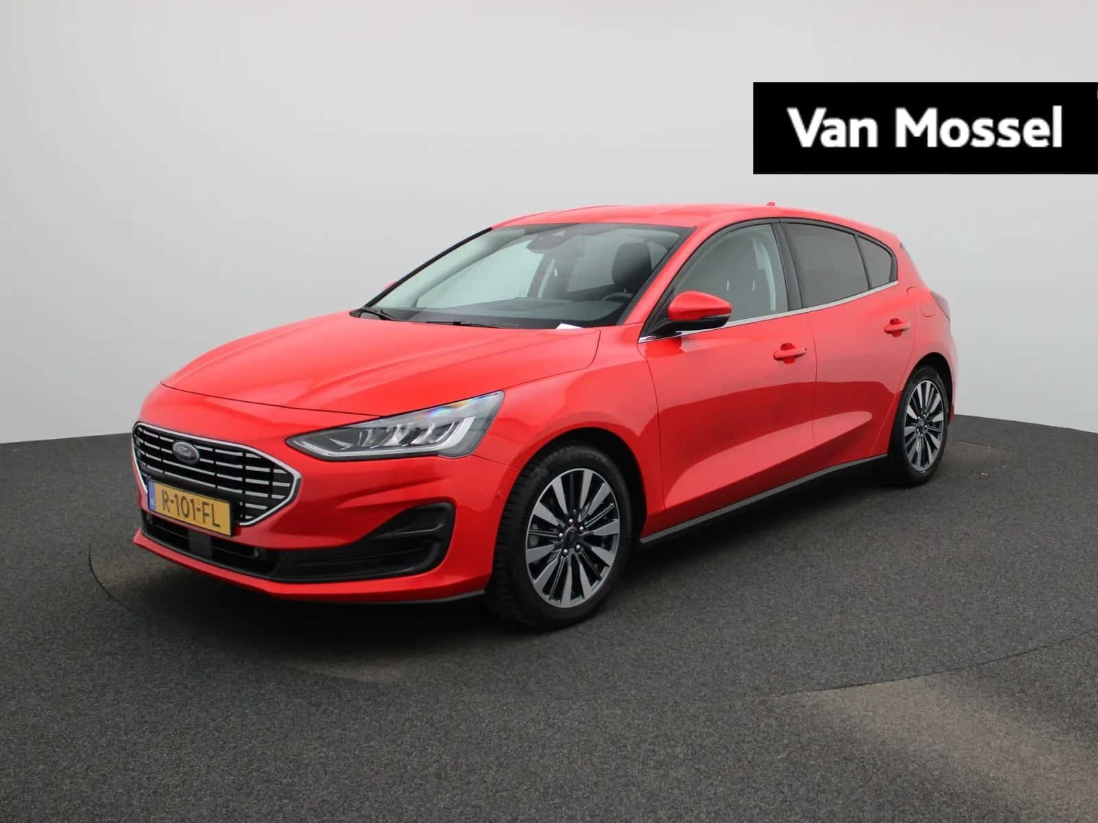 Ford Focus (2022) — foto 1