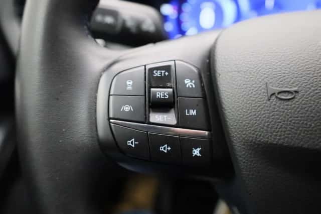 Ford Focus (2022) thumbnail 19
